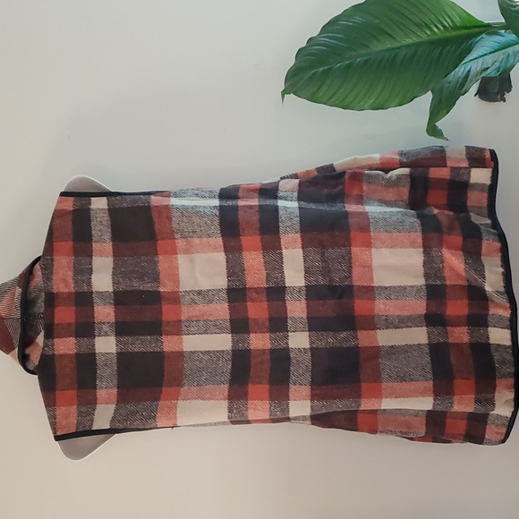 Brown Plaid Vest - Picture 3 of 3